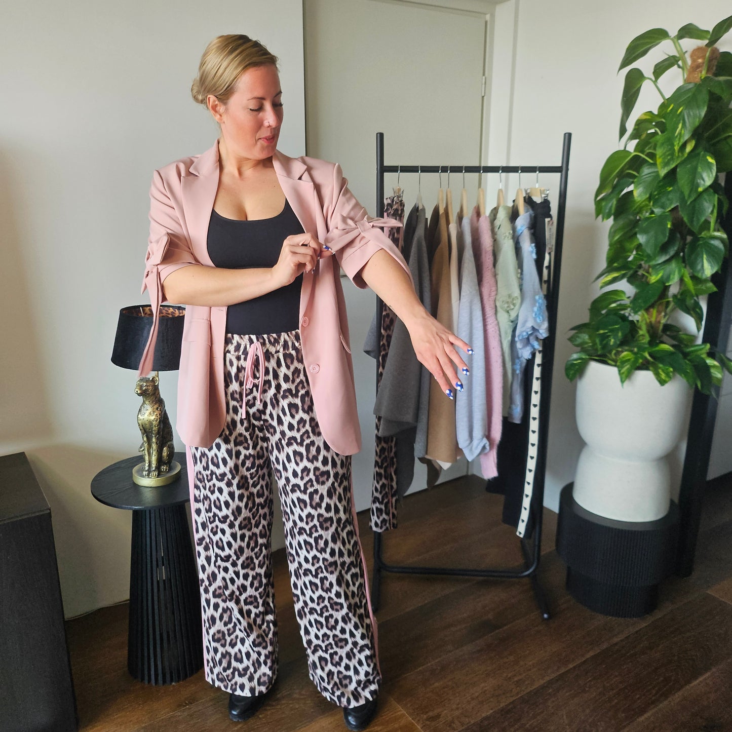 Panter broek met roze streep (grote maat)
